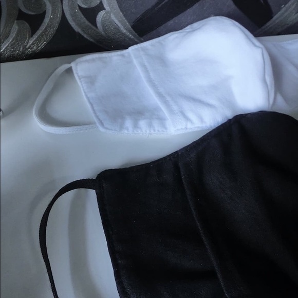 10 facemasks fo $10 - Picture 2 of 3